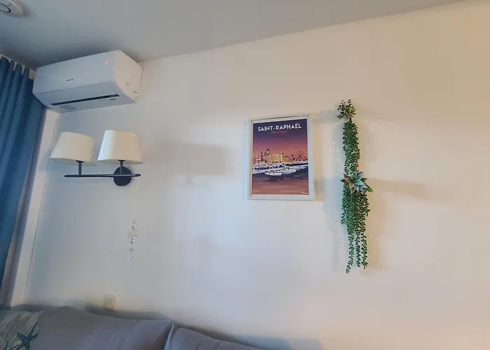 Rev'azur T1 - Vue - Grande Terrasse Saint-Raphaël